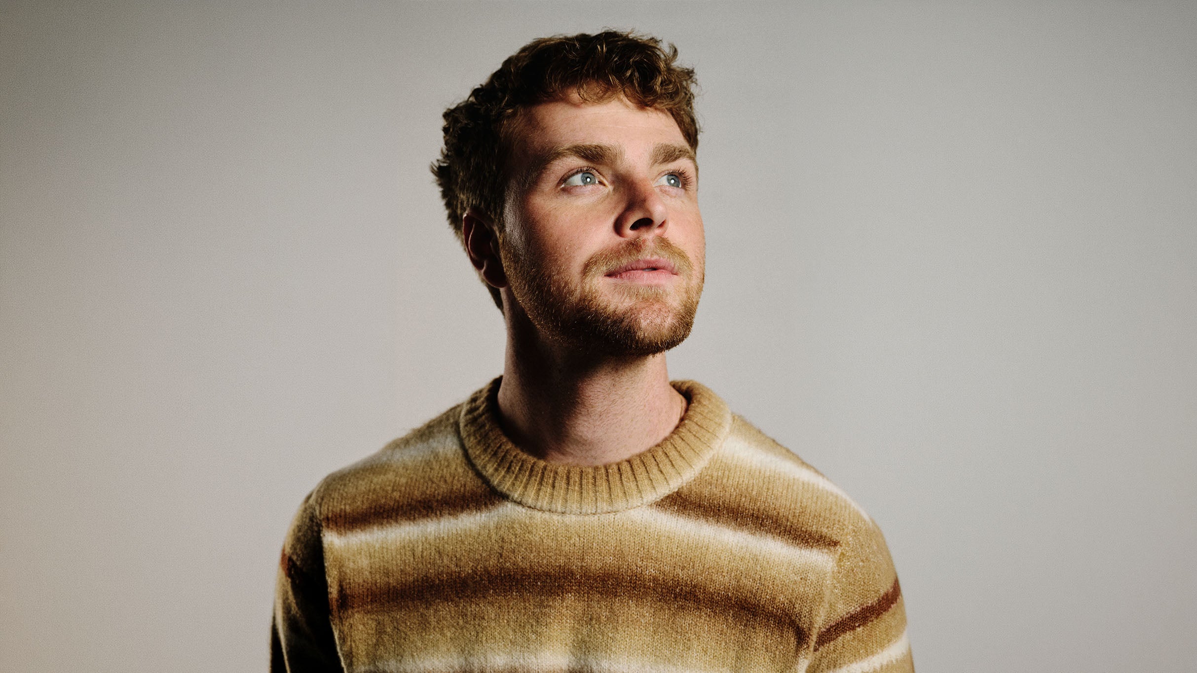 Alex Warren – Live in Las Vegas for New Year's Eve