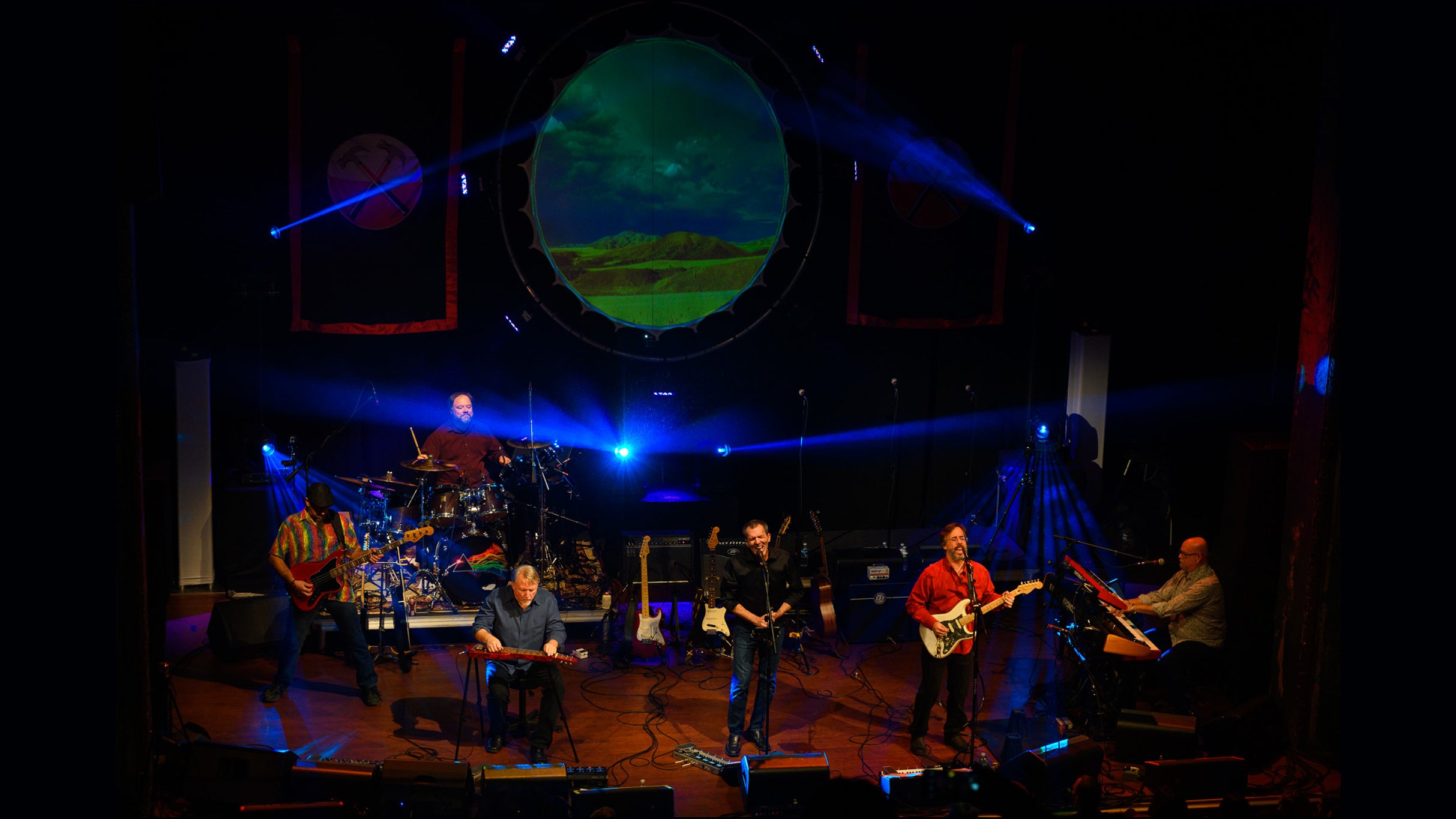 Echoes – Tour 2026