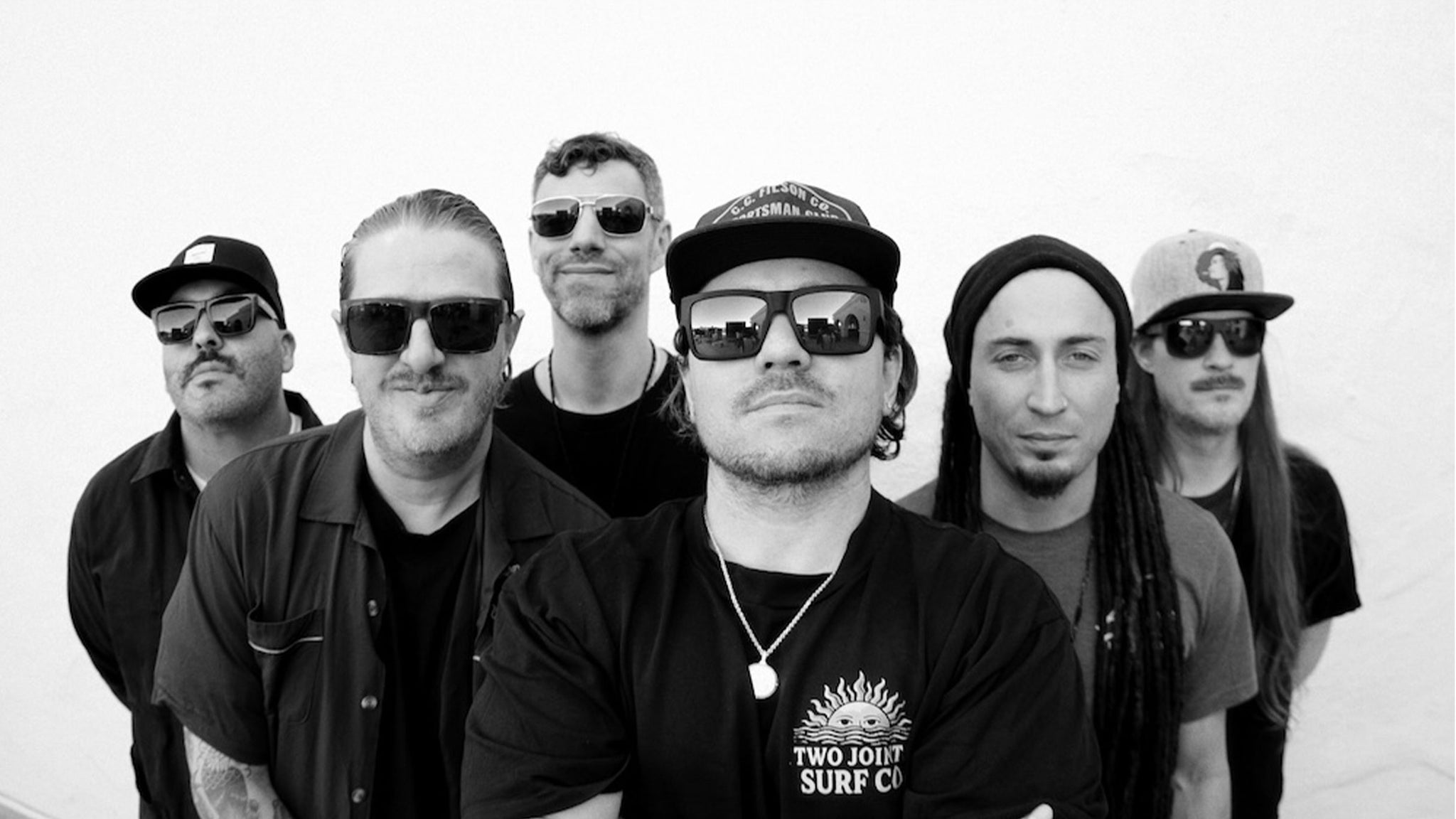 The Elovaters – SHARK BELLY MOTEL TOUR