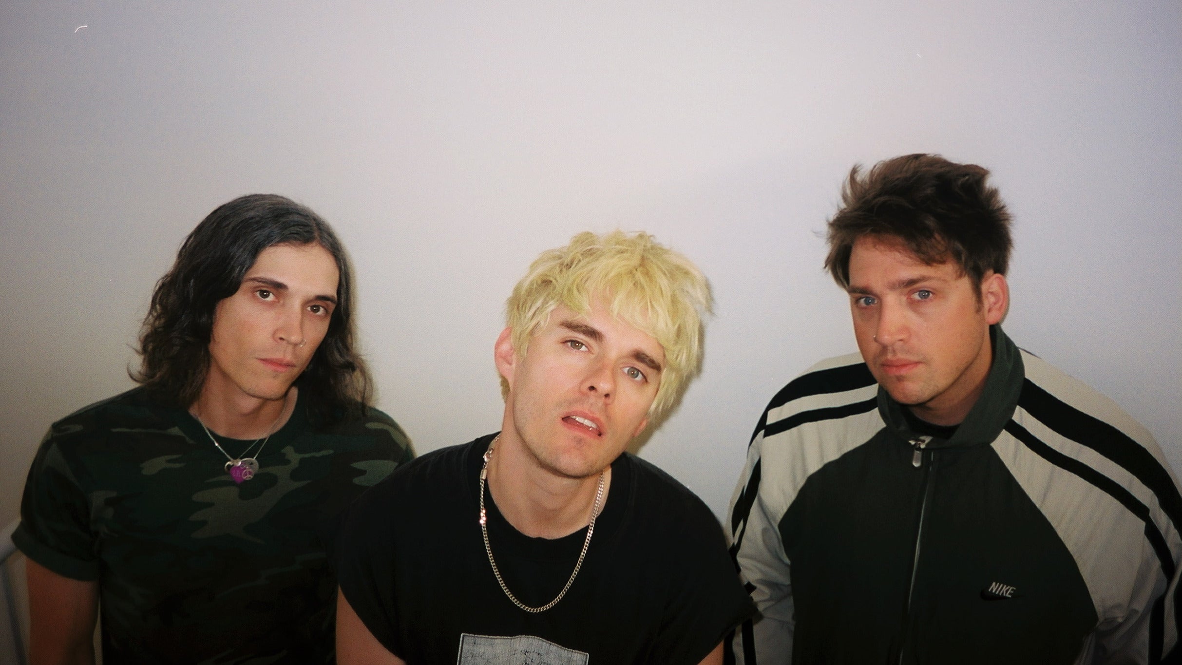 Waterparks – THE (ALMOST) NO BARRICADE TOUR